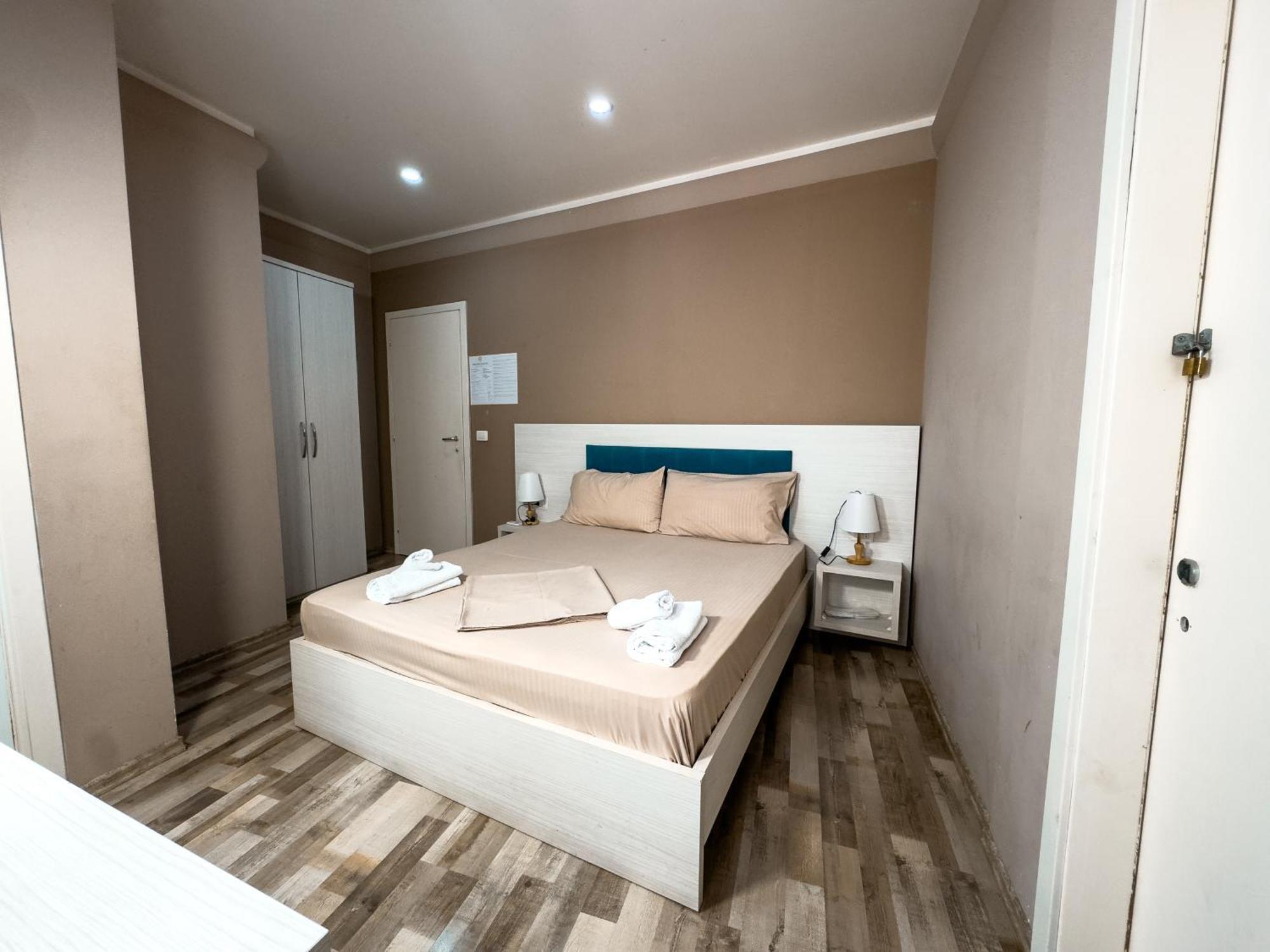 Shkodra Budget Hotel Экстерьер фото