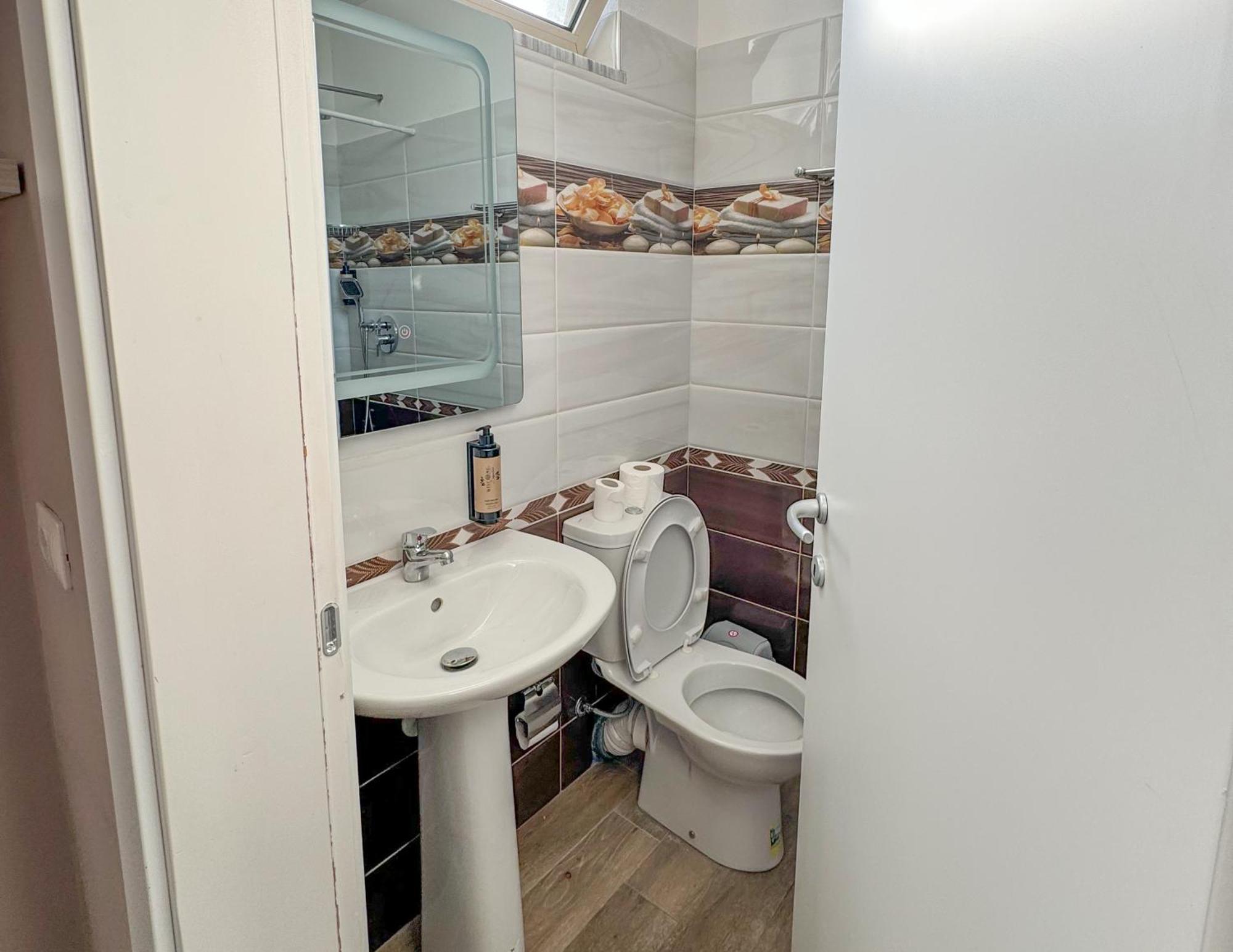 Shkodra Budget Hotel Экстерьер фото