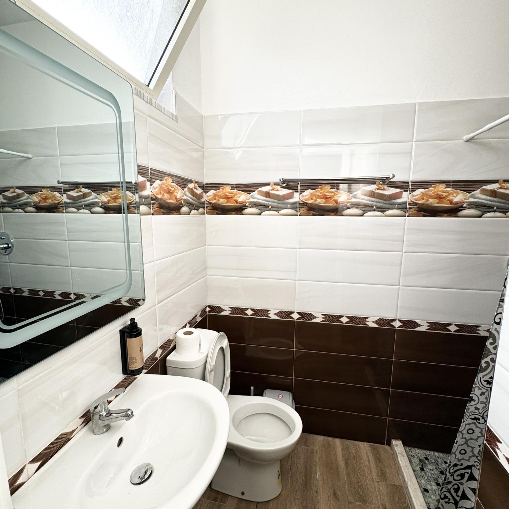 Shkodra Budget Hotel Экстерьер фото